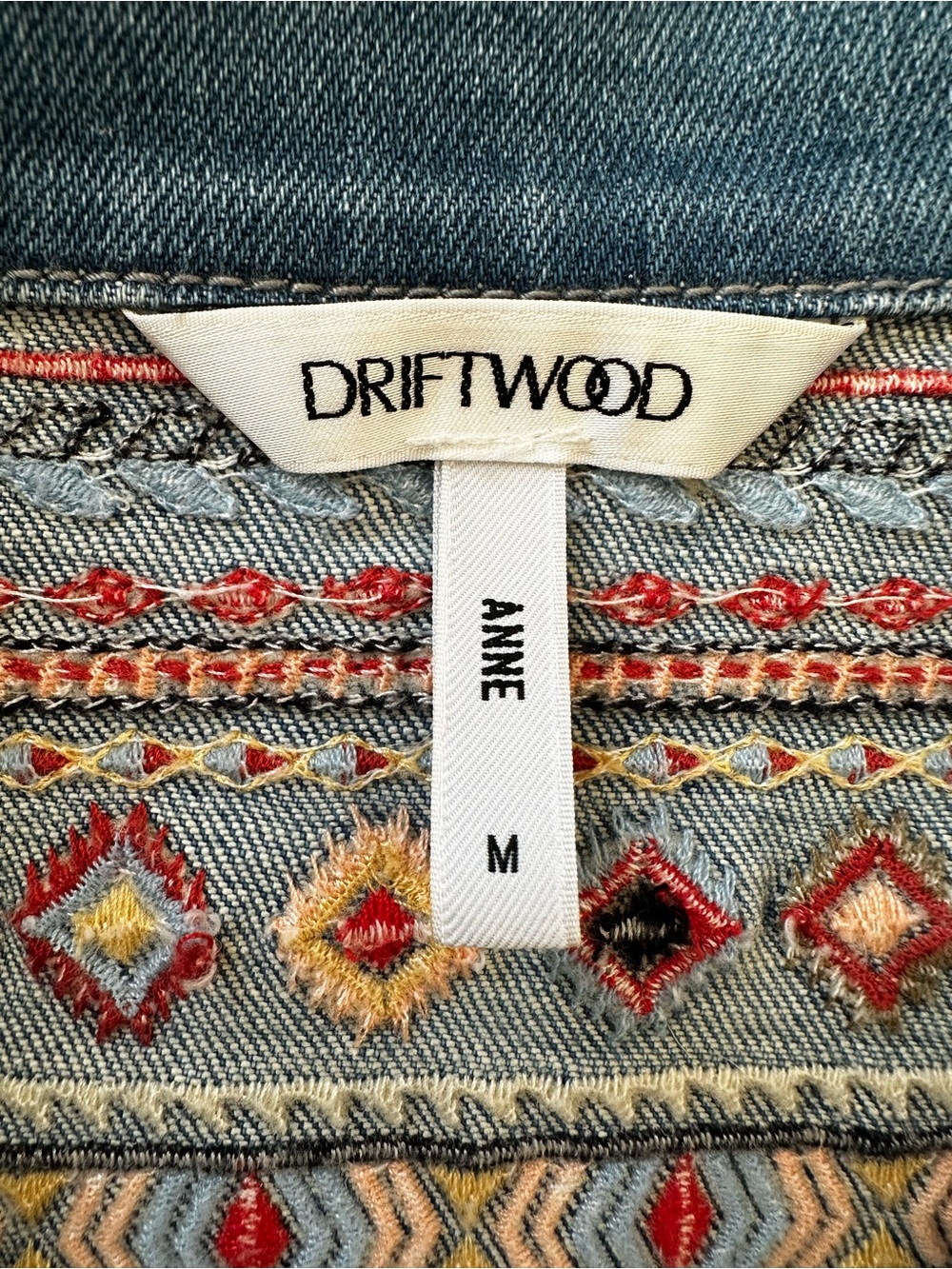DRIFTWOOD Anne Women’s Blue Embroidered Denim Jacket Shirt Size: Medium - Picture 5 of 8